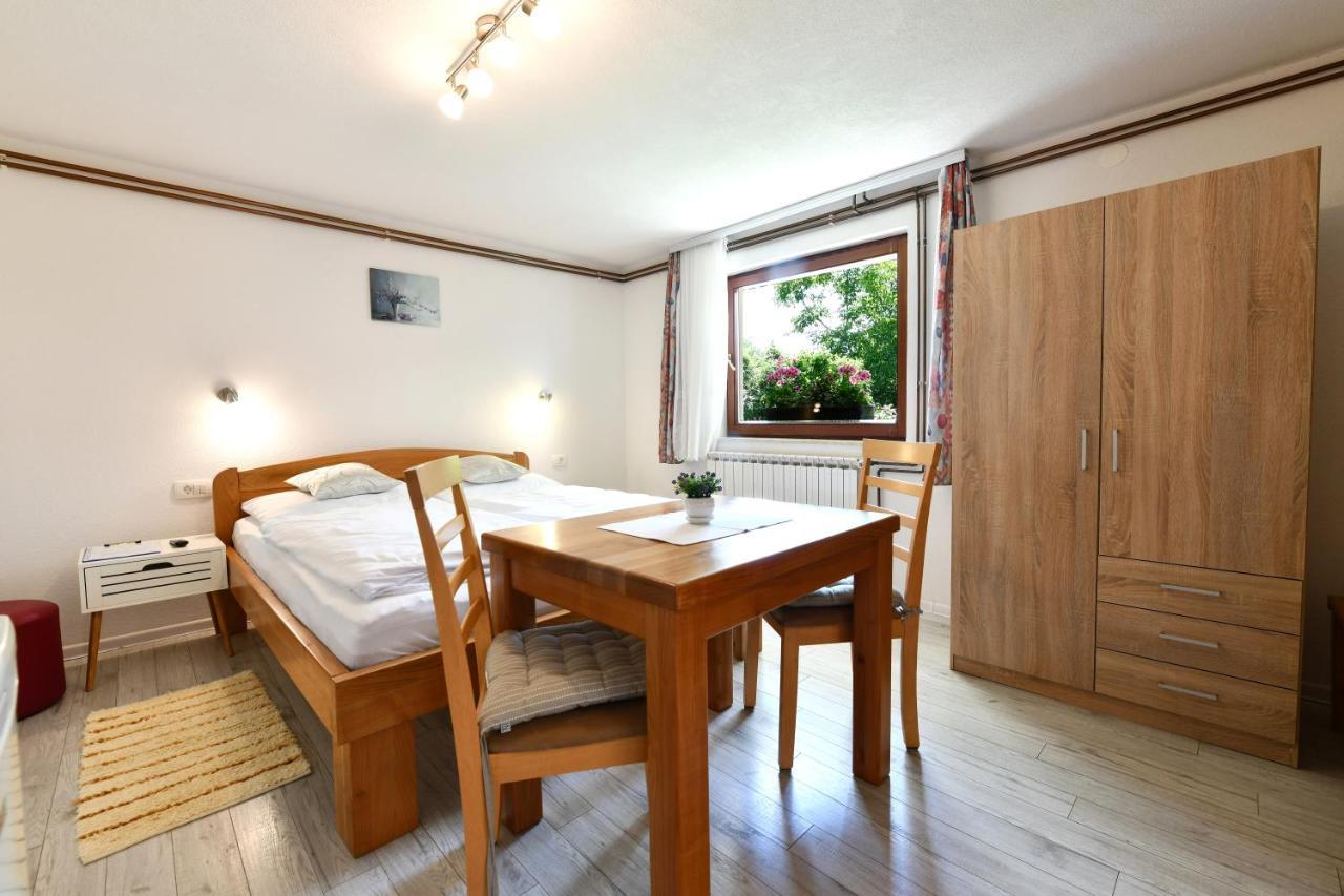 סליסטה דרזניקו Apartment And Rooms Ivancica מראה חיצוני תמונה